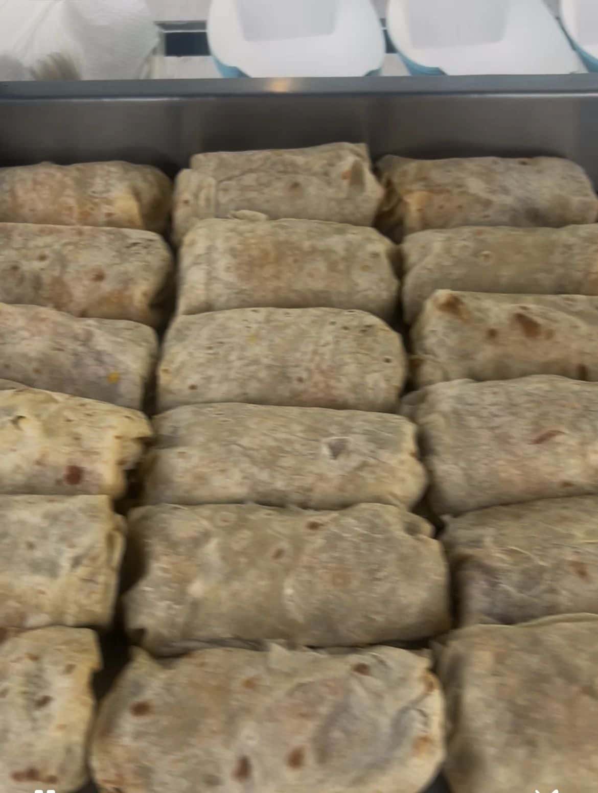 Charola de burritos en una fiesta de graduación en Las Vegas